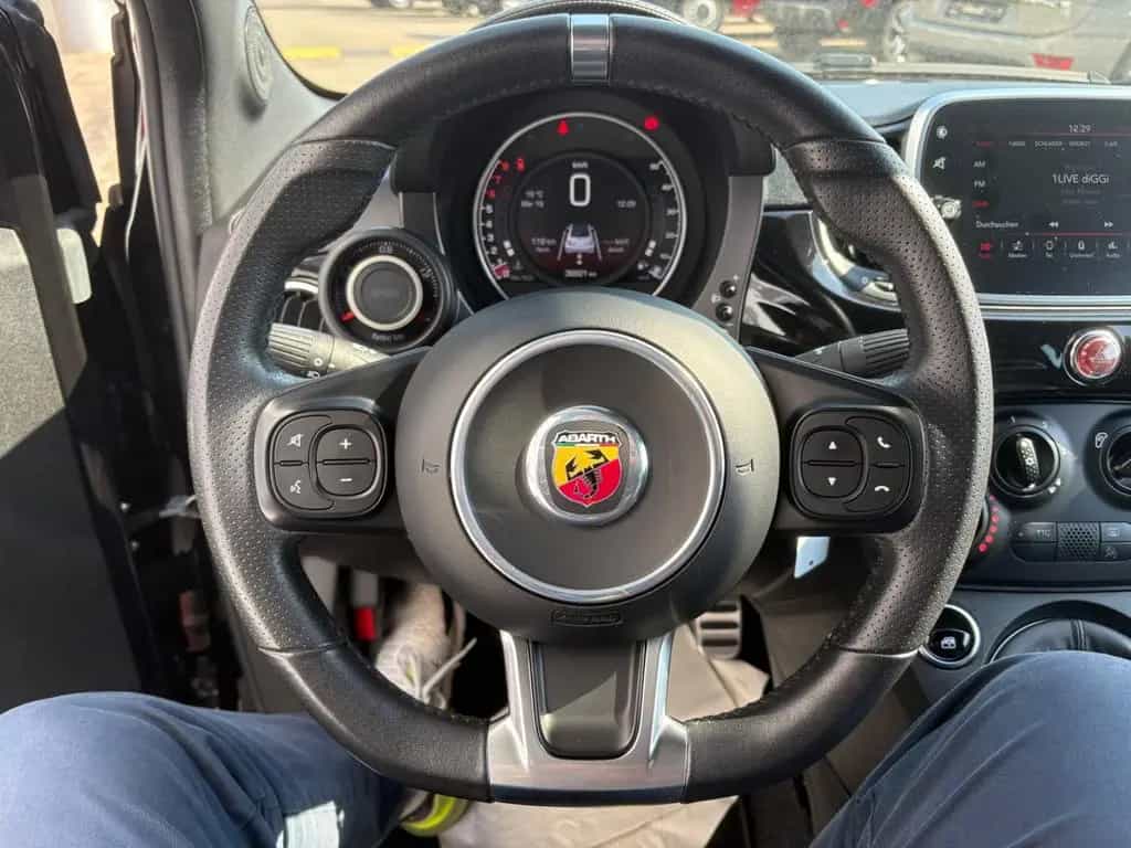 Abarth 595C 1.4 T-Jet Klima PDC CarPlay ESTETICO 04/2019-photo-16