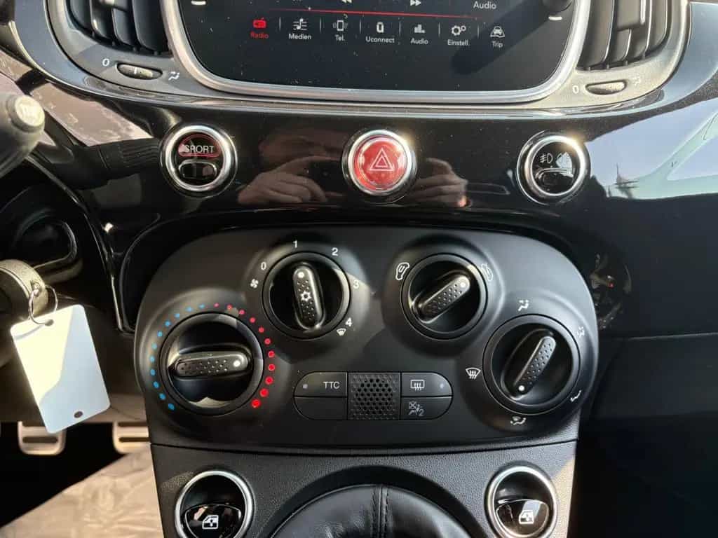 Abarth 595C 1.4 T-Jet Klima PDC CarPlay ESTETICO 04/2019-photo-19