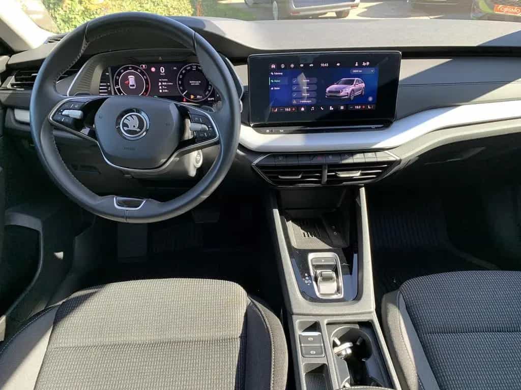 Skoda Octavia Combi 1.5TSI Selection Fronthzg+LED+Temp 09/2024-photo-10