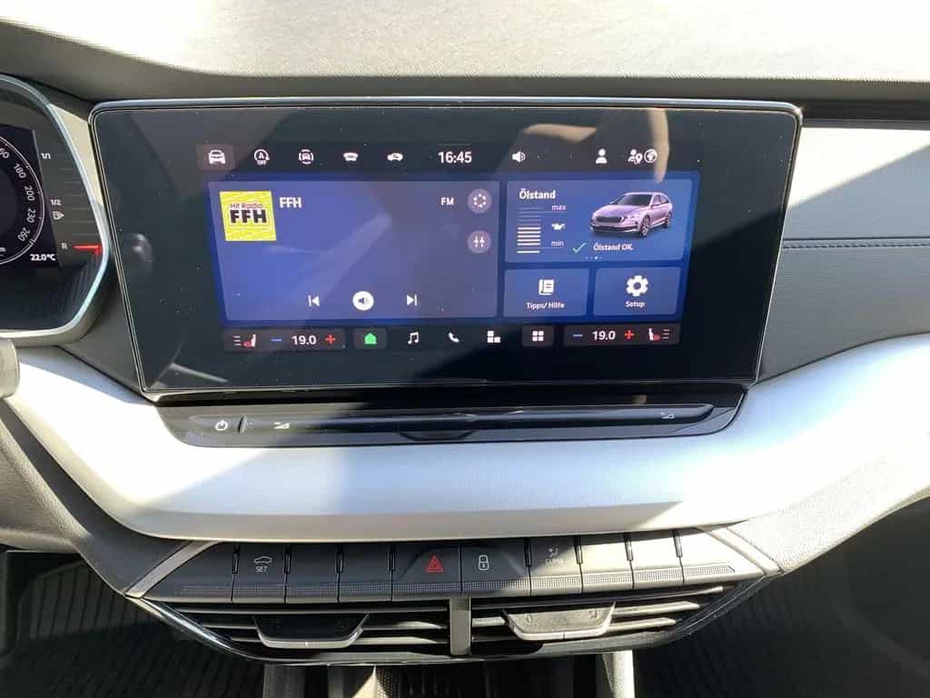 Skoda Octavia Combi 1.5TSI Selection Fronthzg+LED+Temp 09/2024-photo-13