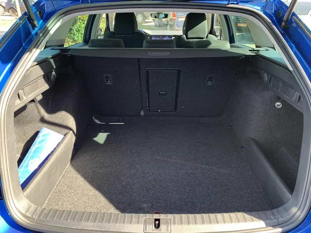Skoda Octavia Combi 1.5TSI Selection Fronthzg+LED+Temp 09/2024-photo-5