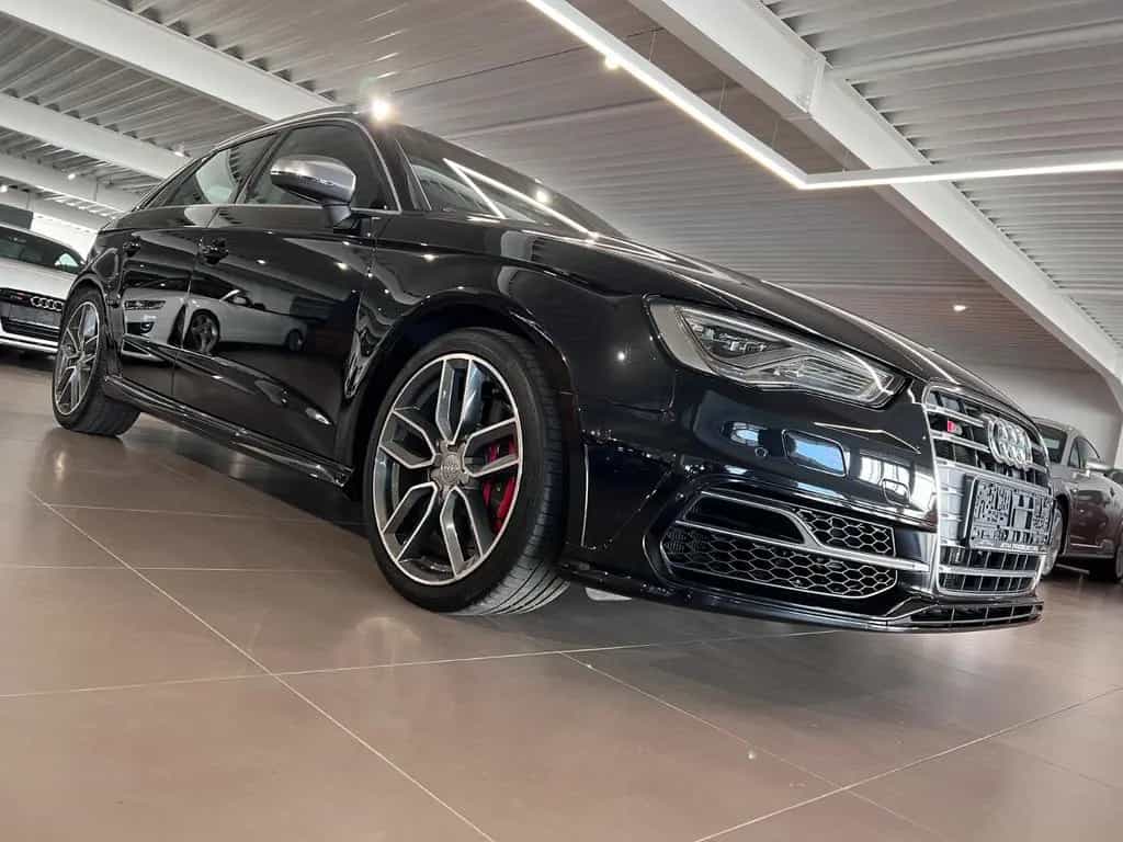 Audi S3 2.0TFSI quattro Sportback LEDER NAVI  1.HAND 01/2014-photo-14