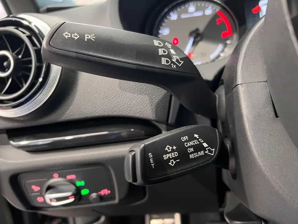 Audi S3 2.0TFSI quattro Sportback LEDER NAVI  1.HAND 01/2014-photo-31