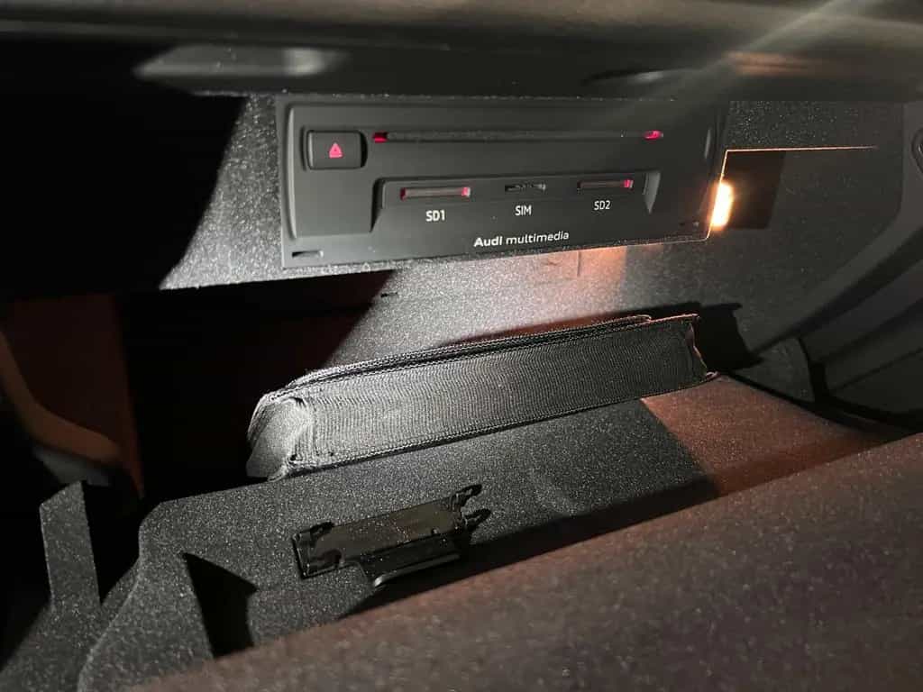 Audi S3 2.0TFSI quattro Sportback LEDER NAVI  1.HAND 01/2014-photo-35