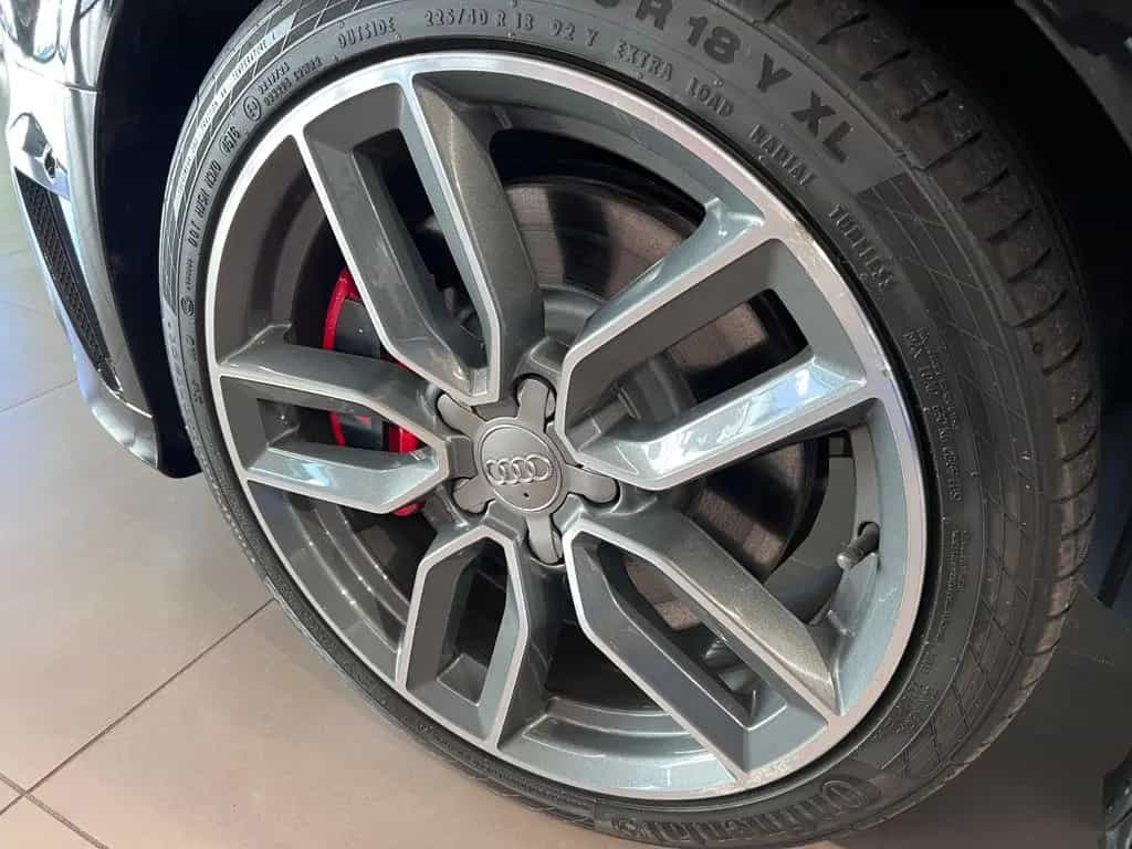 Audi S3 2.0TFSI quattro Sportback LEDER NAVI  1.HAND 01/2014-photo-39