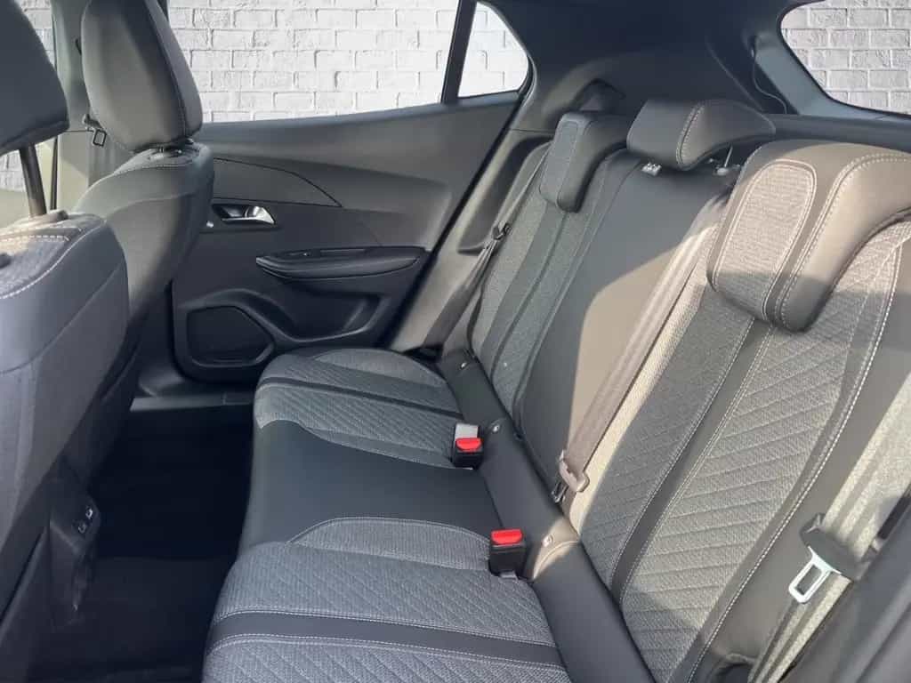 Peugeot 2008 1.2 100 Allure PureTech/Navi/LED/Sitzheiz. 05/2025-photo-10