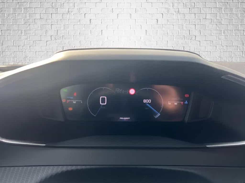Peugeot 2008 1.2 100 Allure PureTech/Navi/LED/Sitzheiz. 05/2025-photo-13