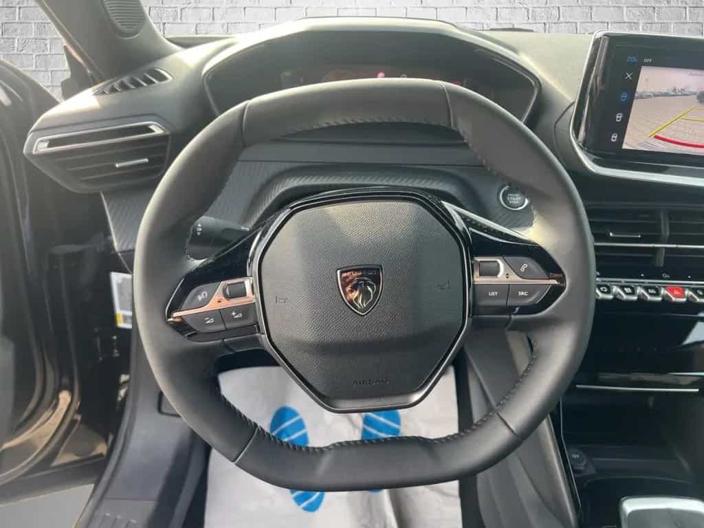 Peugeot 2008 1.2 100 Allure PureTech/Navi/LED/Sitzheiz. 05/2025-photo-14