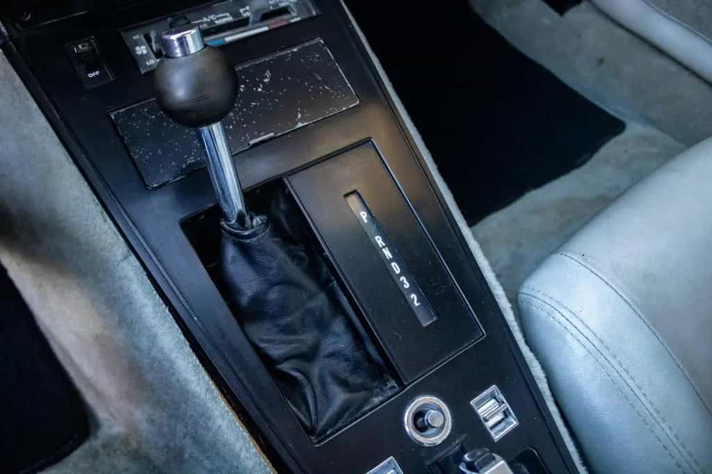 Chevrolet Corvette C3 | 5.7L (350 ci) V8|Cross-Fire Inject 02/1982-photo-15