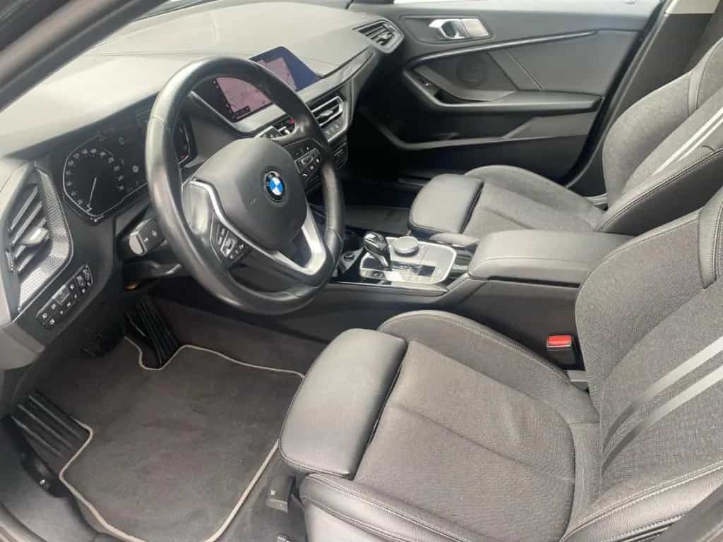 BMW 1 Series 118 d Sport Line Sitzhg./LED-Scheinw./LiveCockpi 01/2020-photo-10