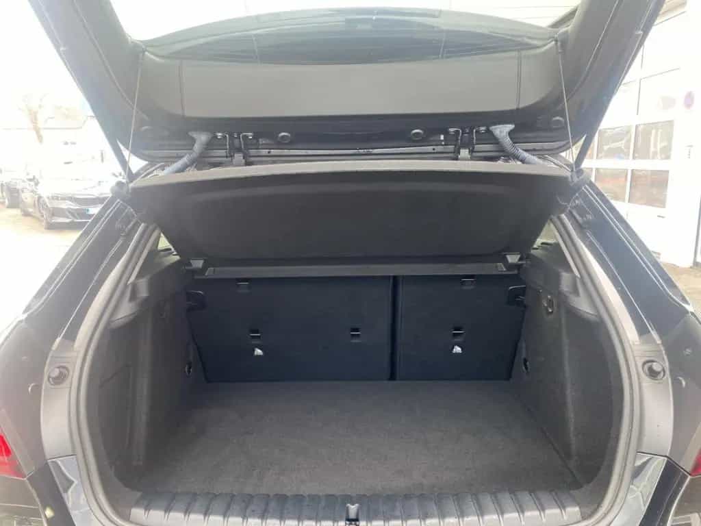 BMW 1 Series 118 d Sport Line Sitzhg./LED-Scheinw./LiveCockpi 01/2020-photo-12