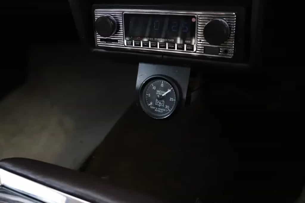 Rolls-Royce Silver Shadow 6.8 Saloon type ll RHD 11/1977-photo-16