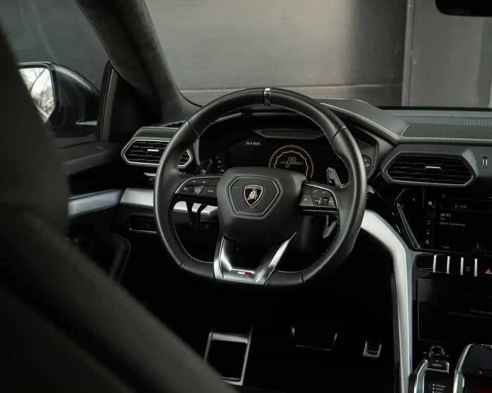 Lamborghini Urus 4.0 V8*CERAMIC*AHK*PANO*SOFT-CLOSE 11/2019-photo-15
