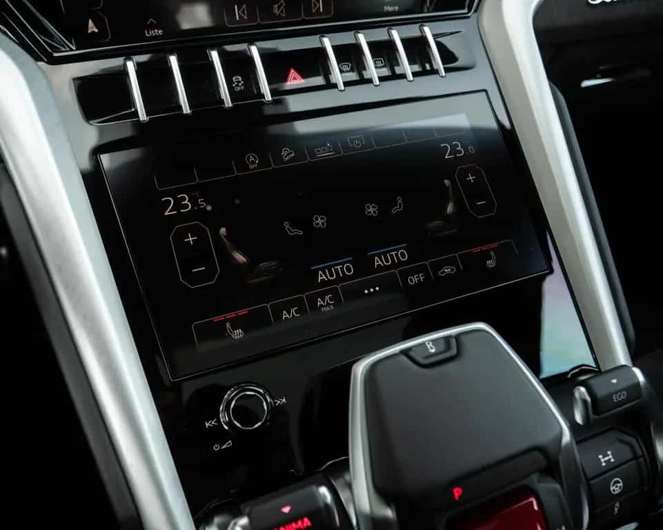 Lamborghini Urus 4.0 V8*CERAMIC*AHK*PANO*SOFT-CLOSE 11/2019-photo-19