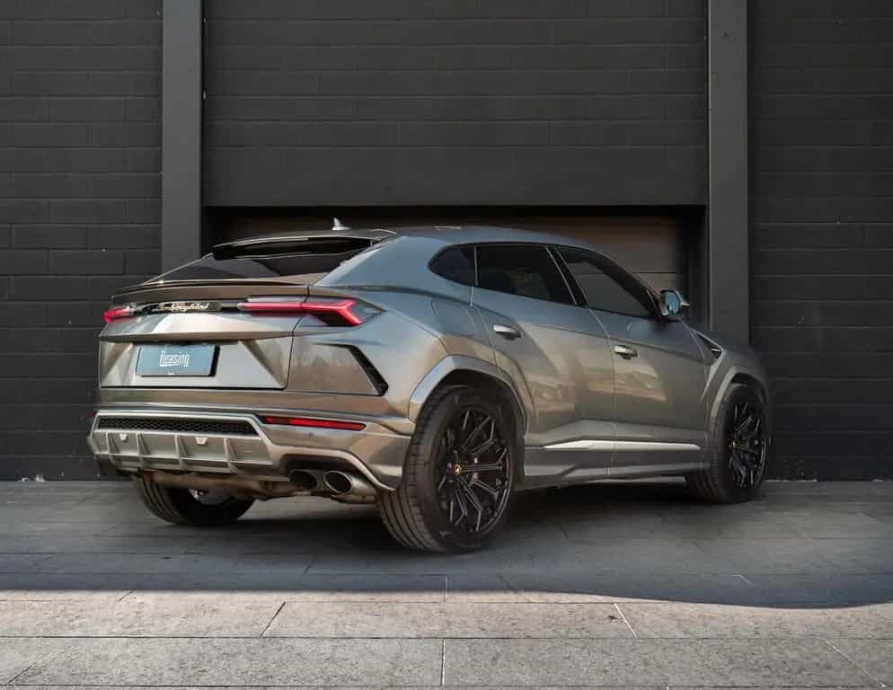 Lamborghini Urus 4.0 V8*CERAMIC*AHK*PANO*SOFT-CLOSE 11/2019-photo-2
