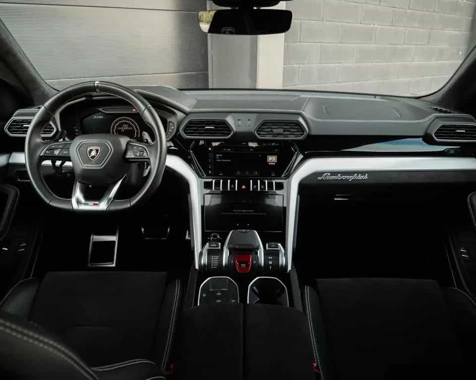 Lamborghini Urus 4.0 V8*CERAMIC*AHK*PANO*SOFT-CLOSE 11/2019-photo-5