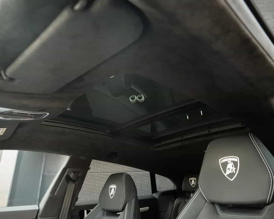 Lamborghini Urus 4.0 V8*CERAMIC*AHK*PANO*SOFT-CLOSE 11/2019-photo-8