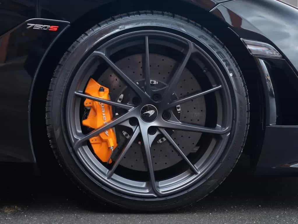 McLaren 750S Spider null-photo-15