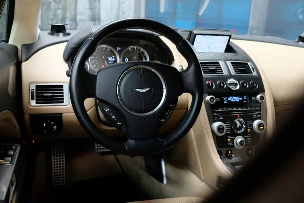 Aston Martin Rapide 6.0 V12 DVD im Fond*B&O*Voll 11/2010-photo-23