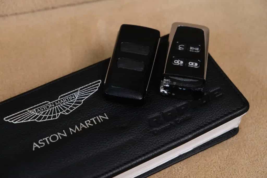 Aston Martin Rapide 6.0 V12 DVD im Fond*B&O*Voll 11/2010-photo-40