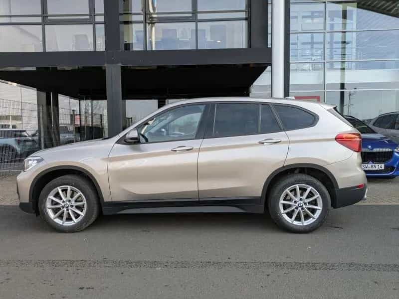 BMW X1 sDrive20i Advantage LED. AHK. Sportsitze. PDC 10/2020-photo-1