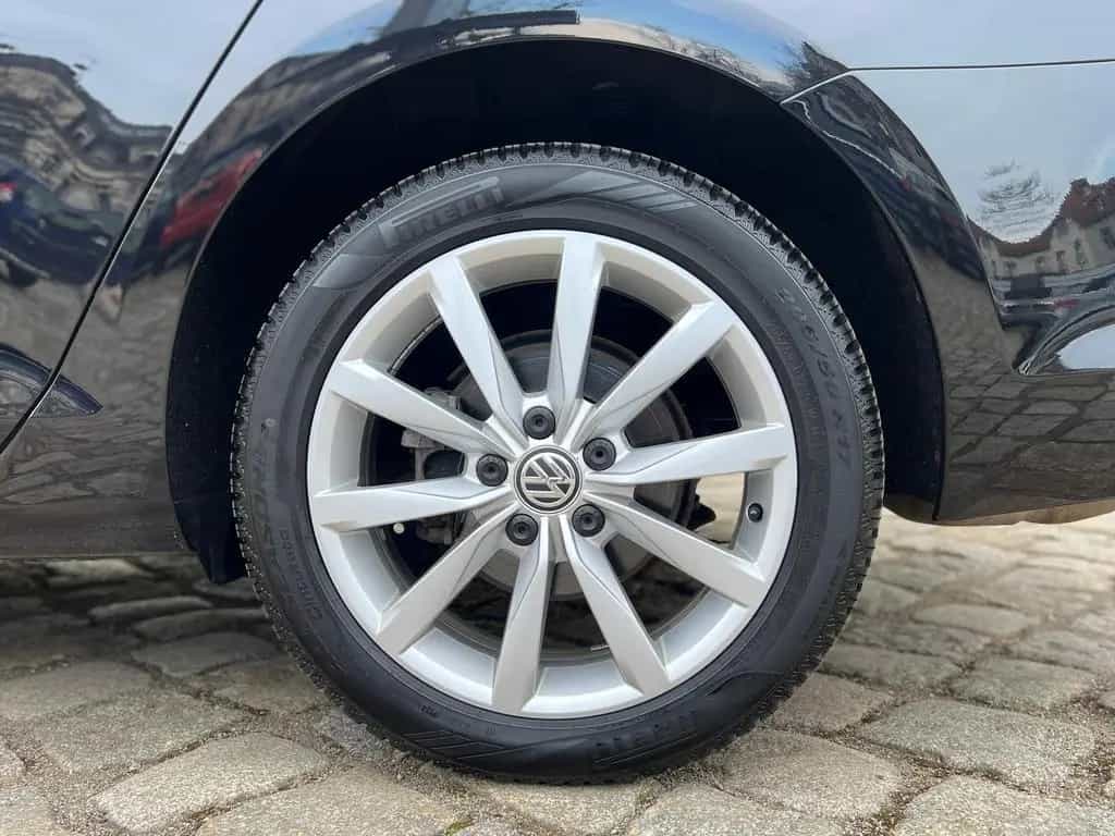 Volkswagen Golf VII 1.4 TSI Variant Lounge+Bi-X+TWA+TEMPO 08/2015-photo-23