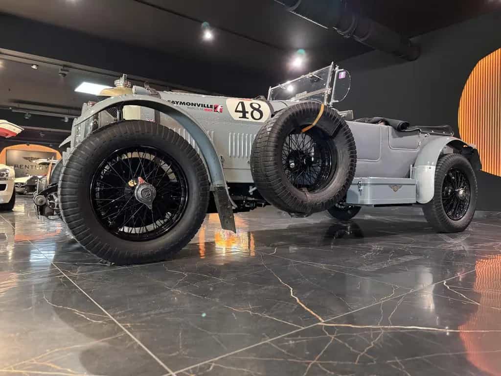 Bentley Speed 8 - Racing Green Engineering 01/1949-photo-4