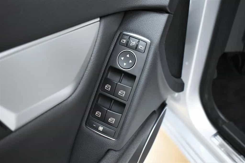Mercedes-Benz C 180 T CGI Avantgarde+Bi-Xenon+SHZ+Tempomat 04/2014-photo-21