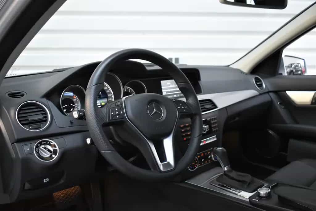 Mercedes-Benz C 180 T CGI Avantgarde+Bi-Xenon+SHZ+Tempomat 04/2014-photo-6