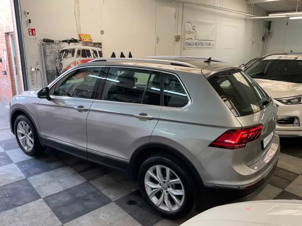Volkswagen Tiguan 10/2018-photo-1