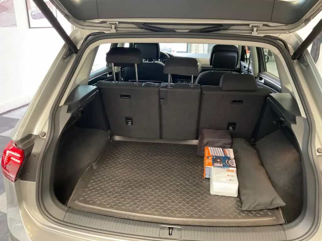 Volkswagen Tiguan 10/2018-photo-22