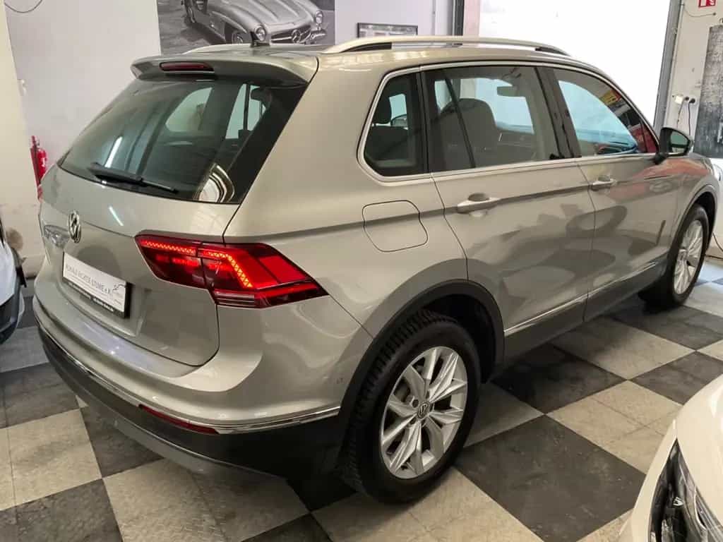 Volkswagen Tiguan 10/2018-photo-3
