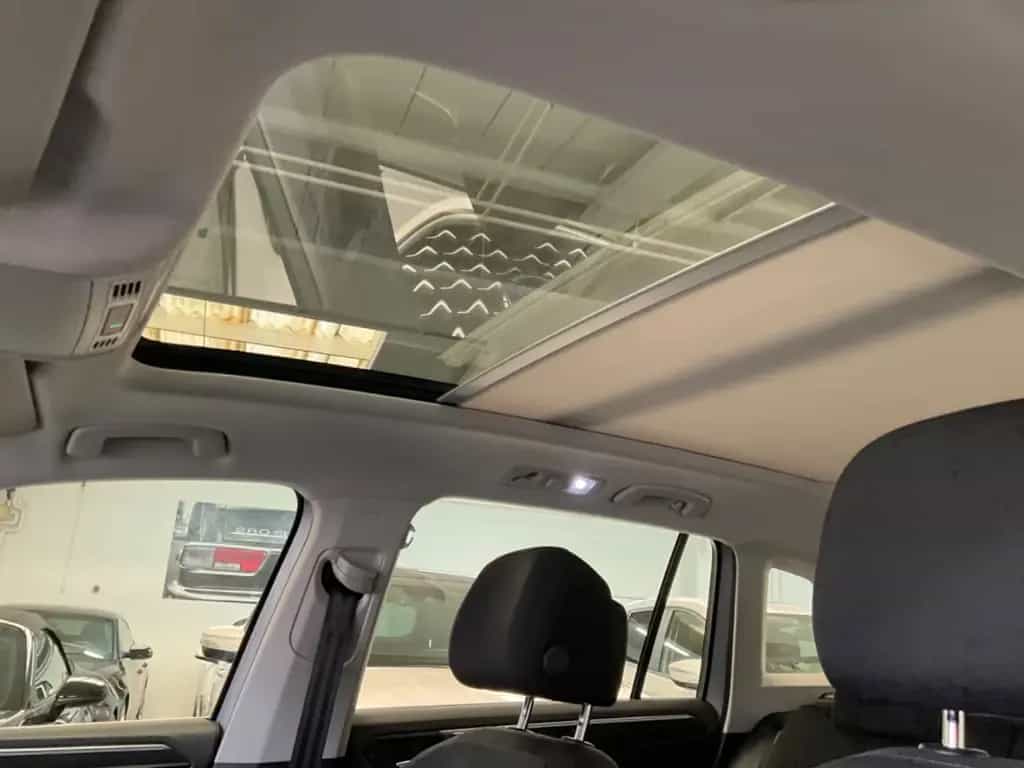 Volkswagen Tiguan 10/2018-photo-30