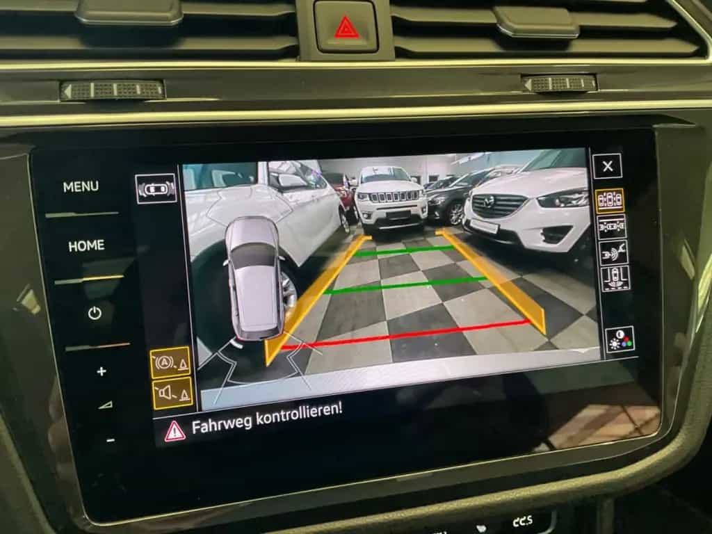 Volkswagen Tiguan 10/2018-photo-33