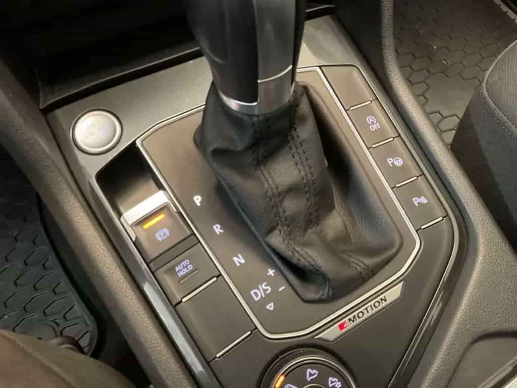 Volkswagen Tiguan 10/2018-photo-38
