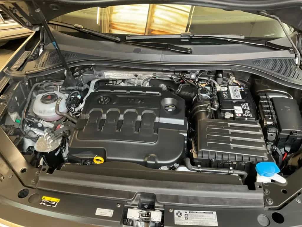 Volkswagen Tiguan 10/2018-photo-40