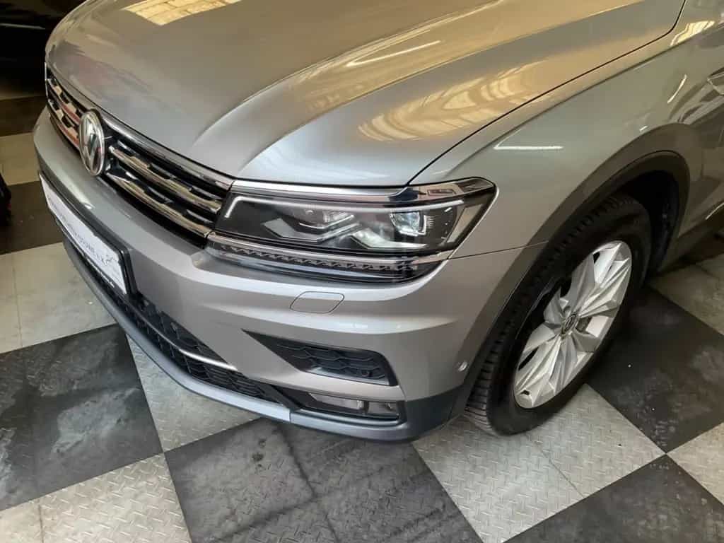 Volkswagen Tiguan 10/2018-photo-6
