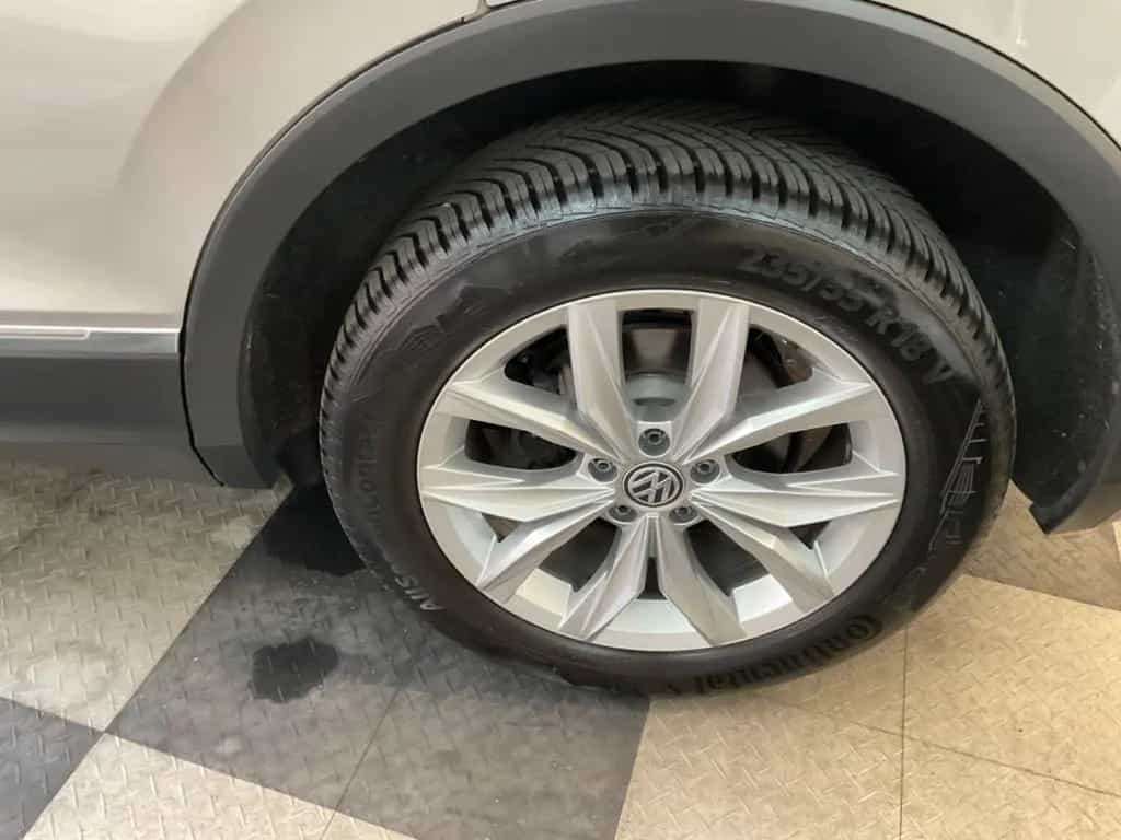 Volkswagen Tiguan 10/2018-photo-9