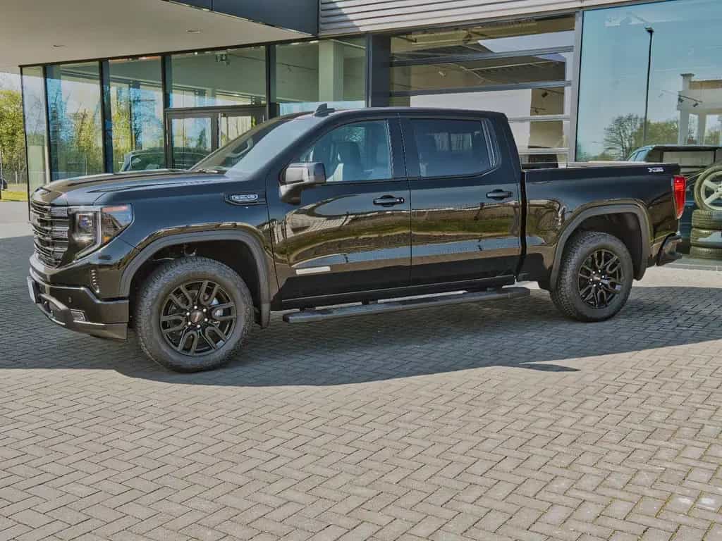 GMC Sierra 2026 Sierra Elevation AWD Diesel null-photo-0