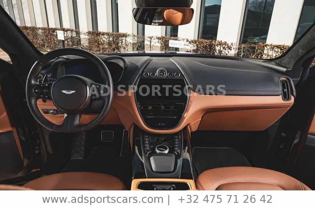 Aston Martin DBX 4.0 V8 03/2022-photo-12
