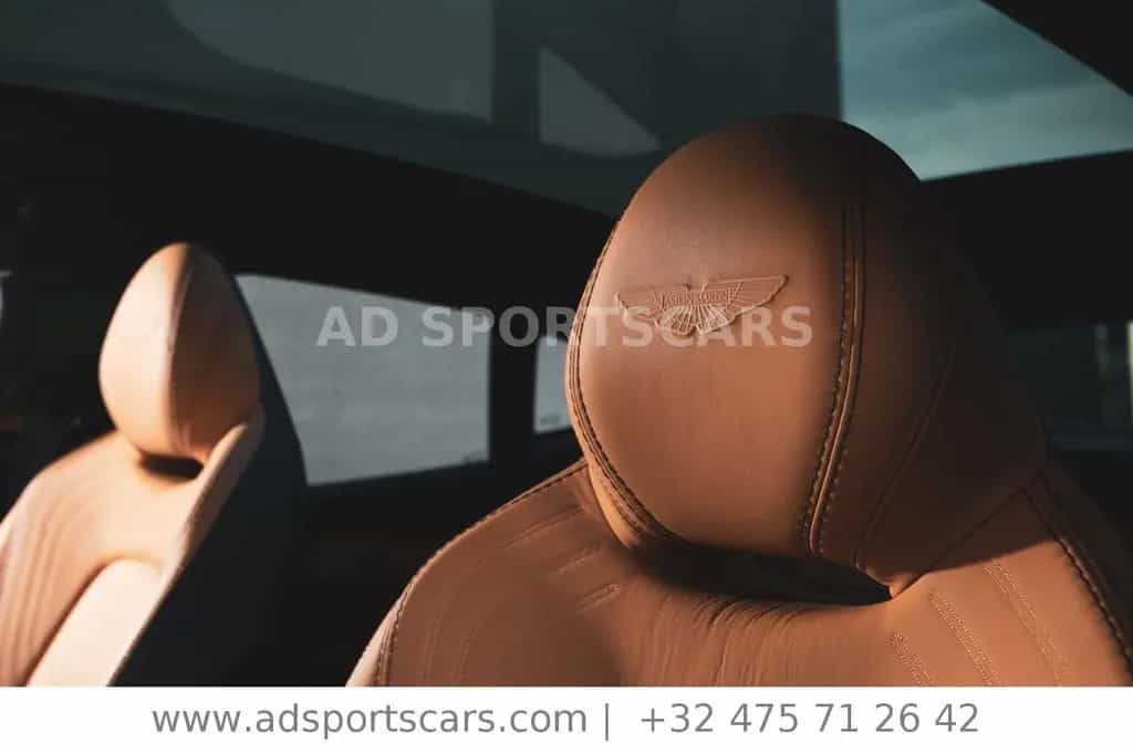 Aston Martin DBX 4.0 V8 03/2022-photo-22