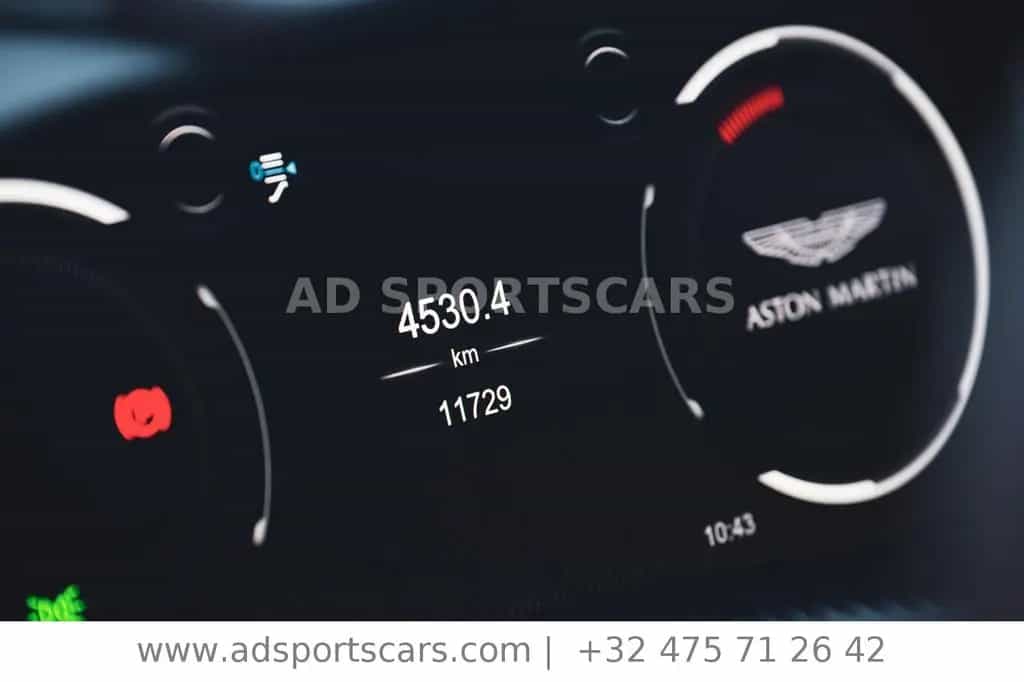 Aston Martin DBX 4.0 V8 03/2022-photo-23