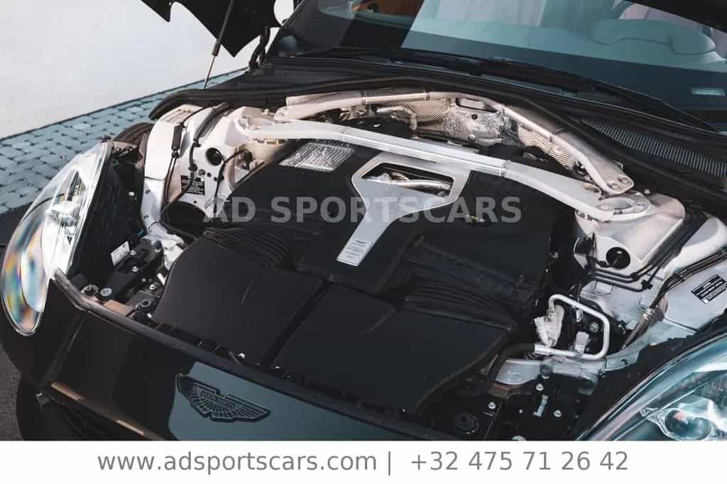 Aston Martin DBX 4.0 V8 03/2022-photo-25