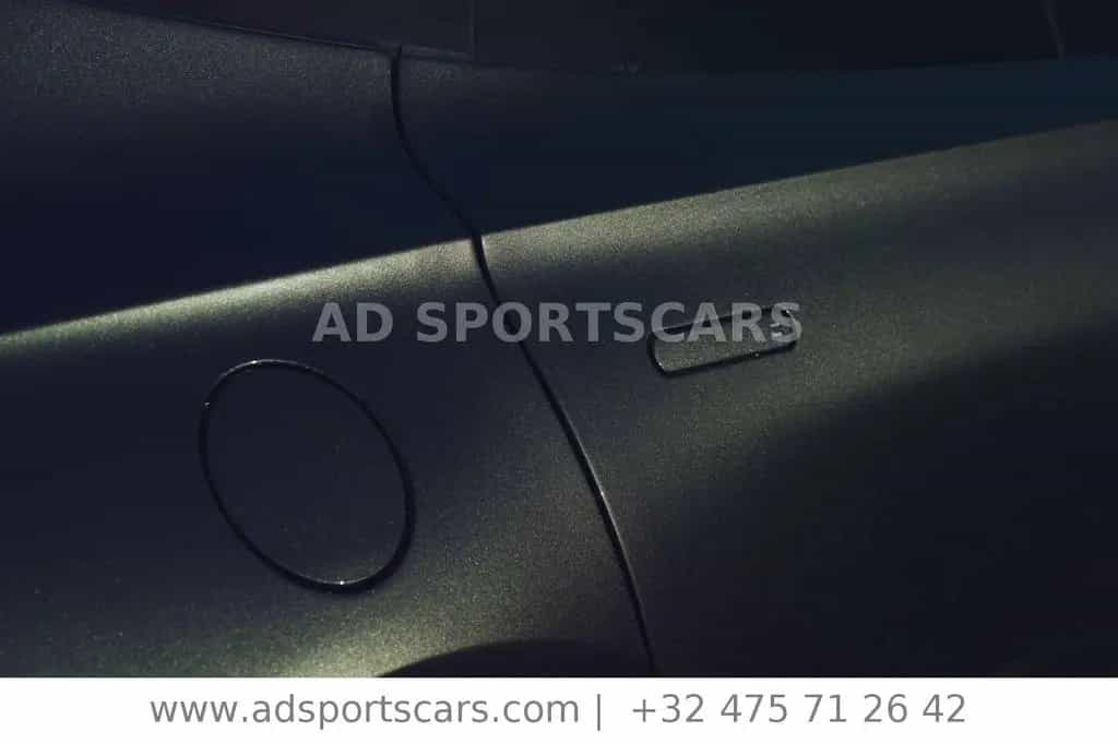 Aston Martin DBX 4.0 V8 03/2022-photo-8