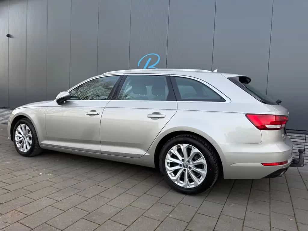 Audi A4 Avant design *Xenon*Tempomat*SHZ*PDC* 03/2017-photo-6