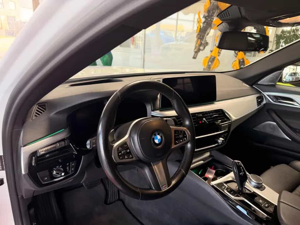 BMW 5 Series 530d M-Paket M5 Original Optik Paket 01/2021-photo-12