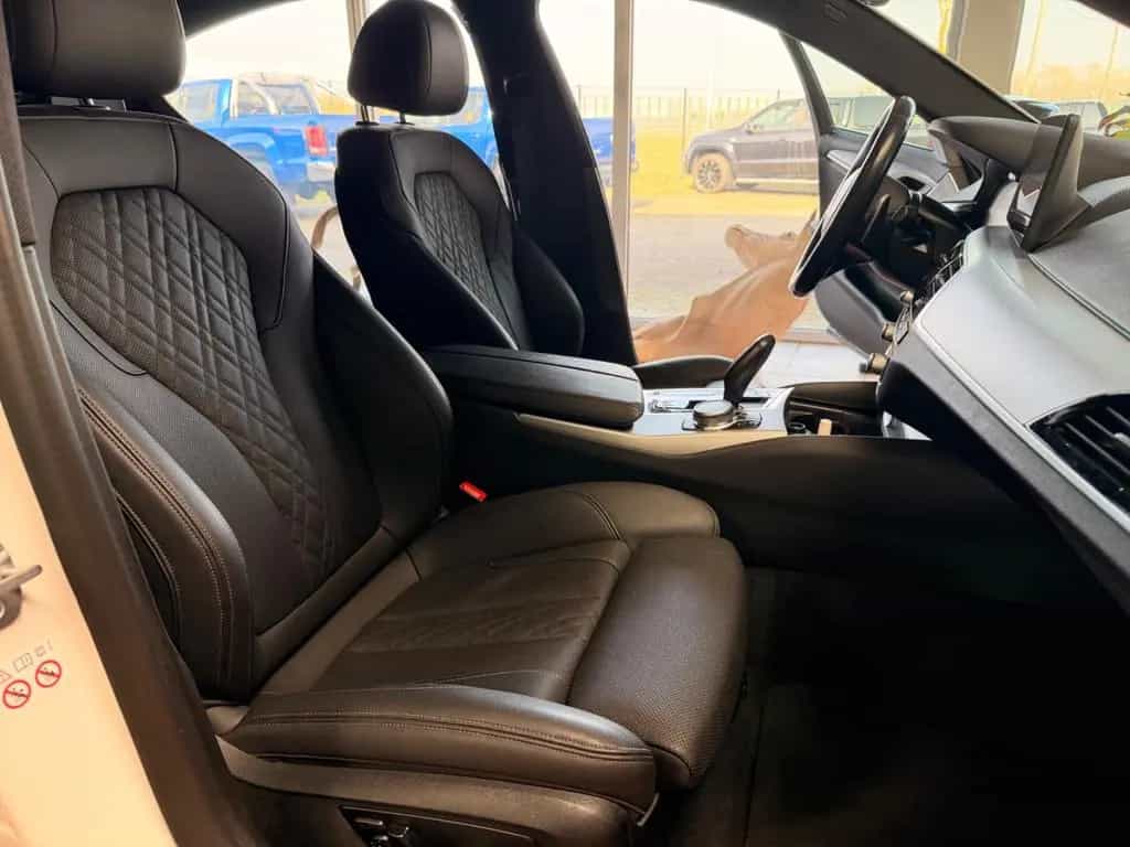 BMW 5 Series 530d M-Paket M5 Original Optik Paket 01/2021-photo-17