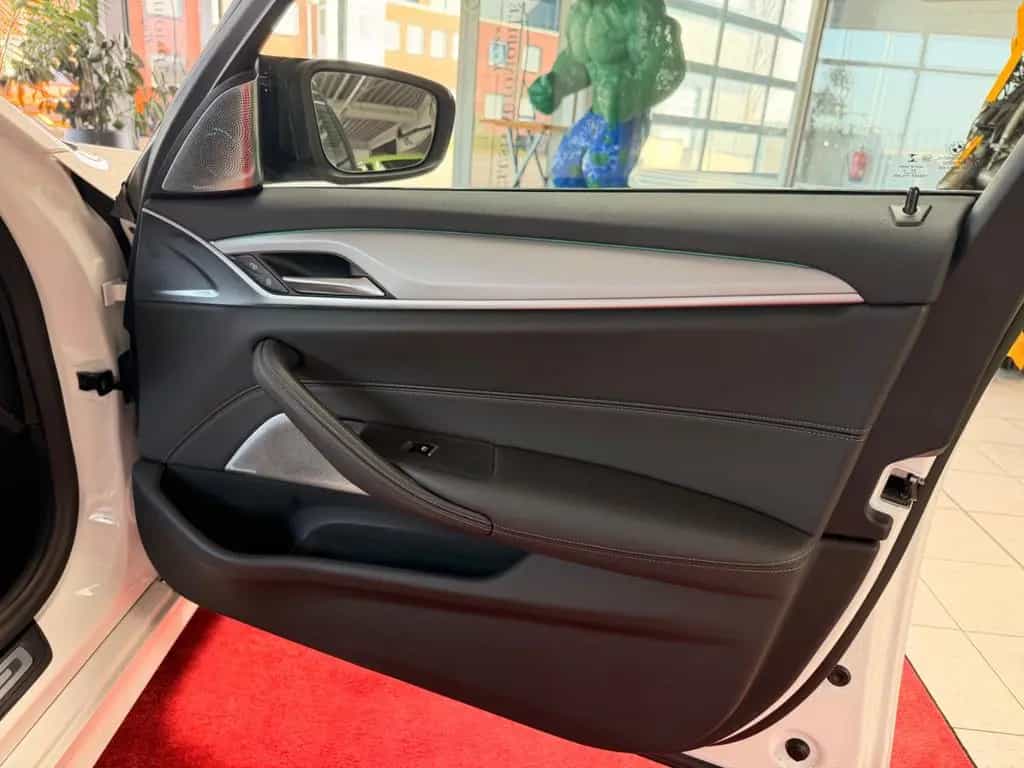 BMW 5 Series 530d M-Paket M5 Original Optik Paket 01/2021-photo-19