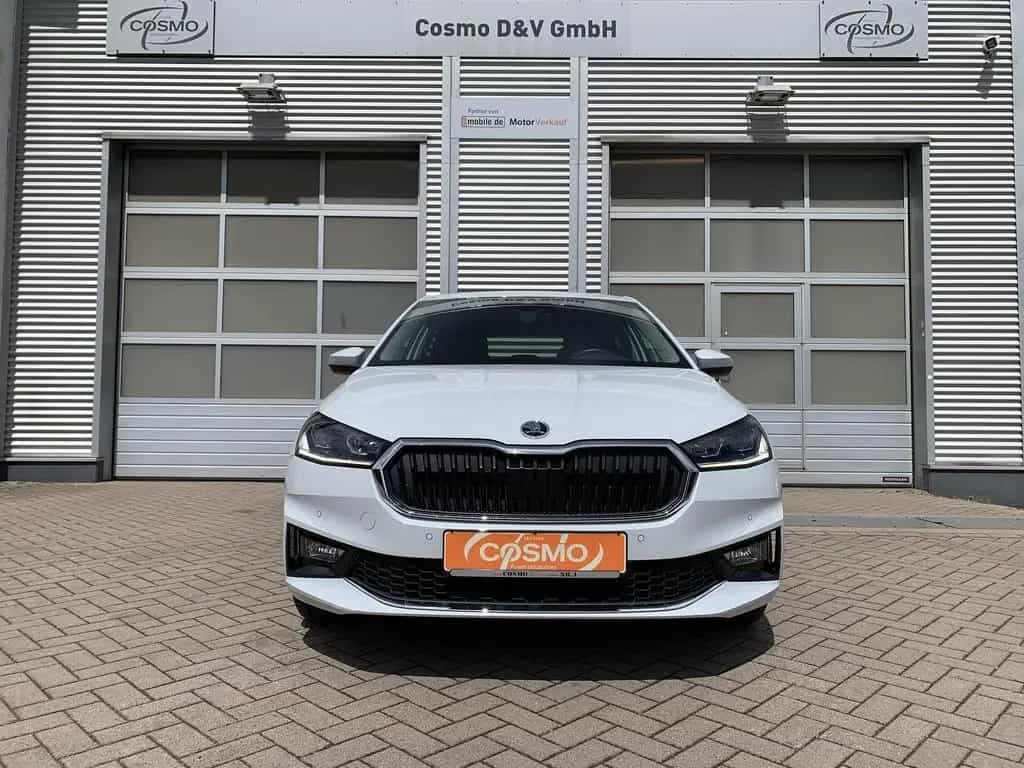 Skoda Fabia 1.5TSI DSG Selection Kamera+dig.Display 09/2024-photo-1