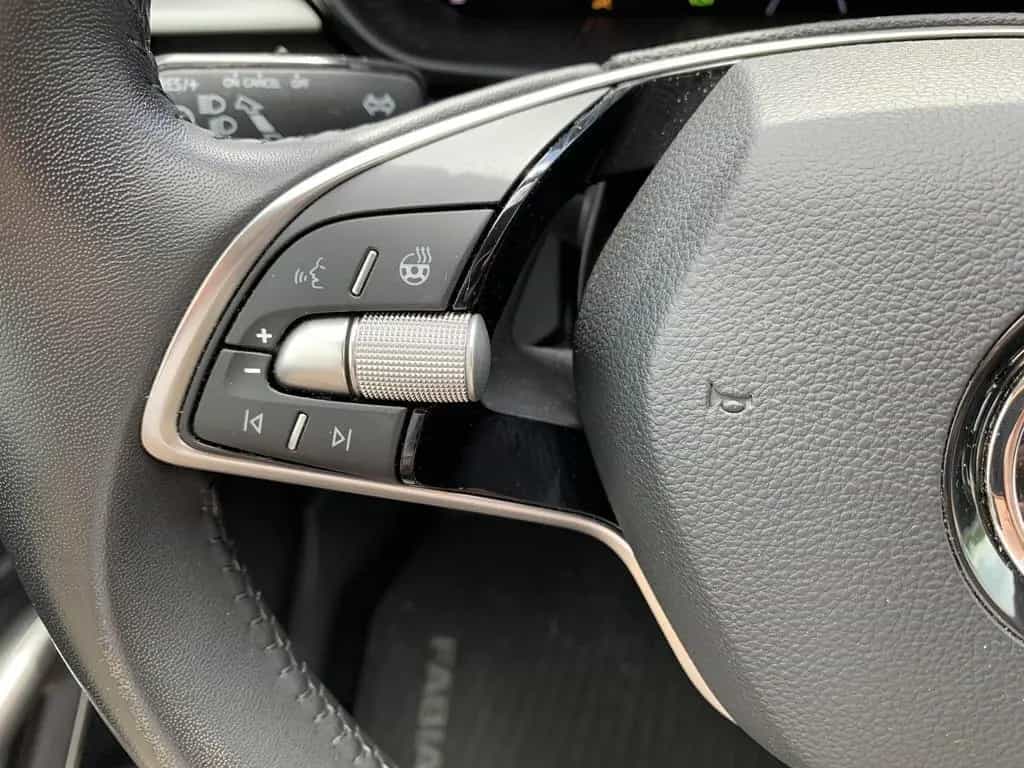 Skoda Fabia 1.5TSI DSG Selection Kamera+dig.Display 09/2024-photo-16